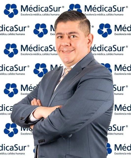 Lic. Edgar Omar Cervantes Lopez Médica Sur Copyright